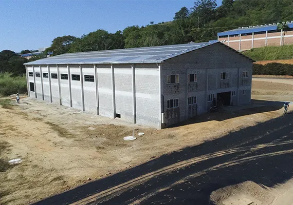 Galpão sustentável executado pela VIX Construtora em Paty do Alferes, RJ